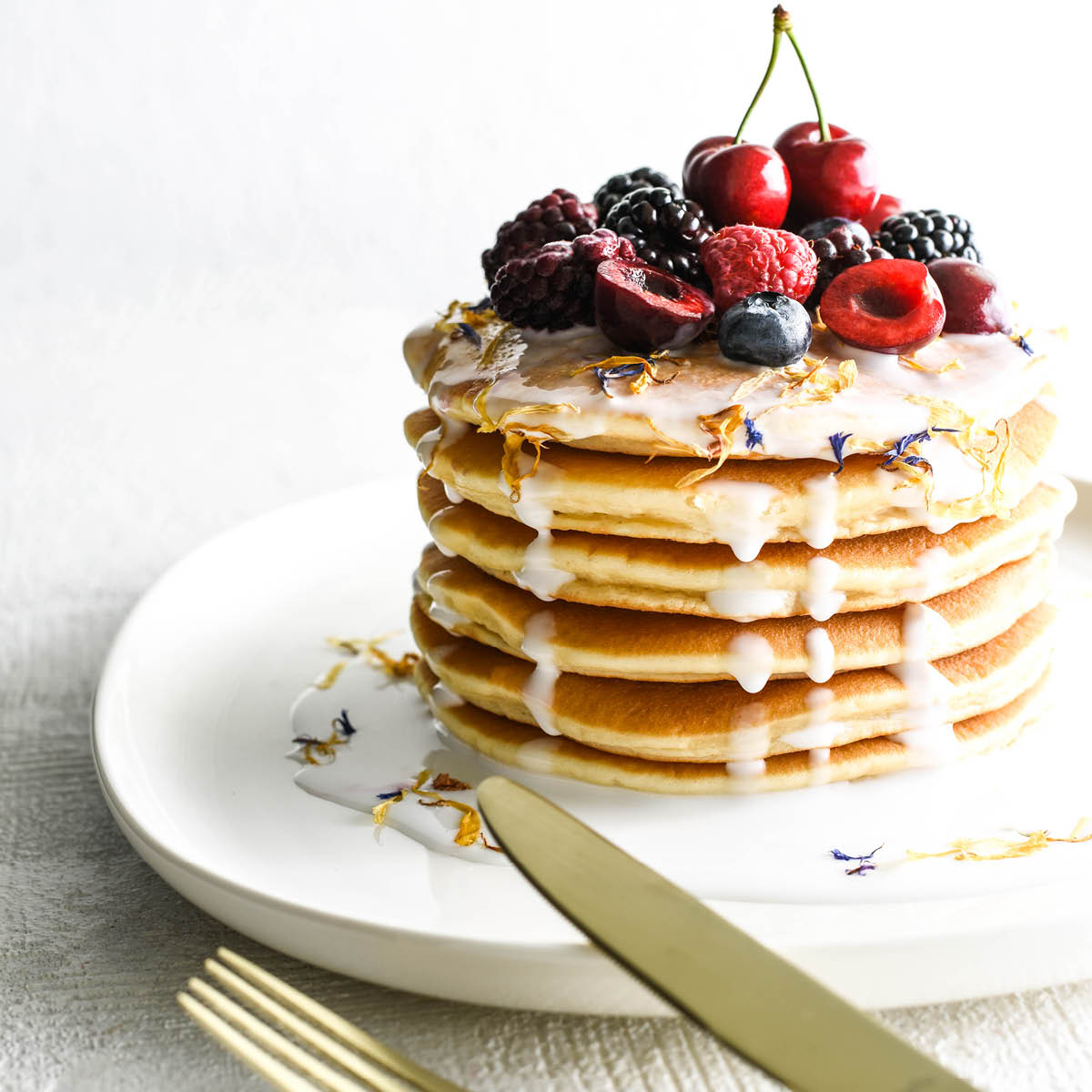 Ora White Oval Coupe Plate 335mm (4)