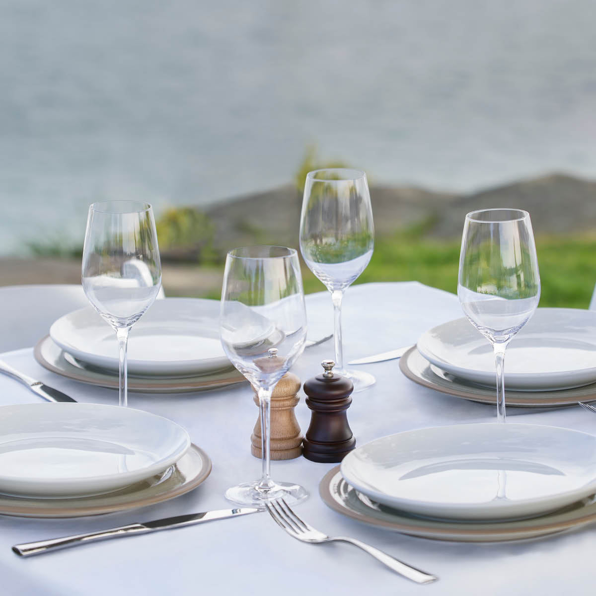 Classic Mill Dark Salt and Pepper 210mm