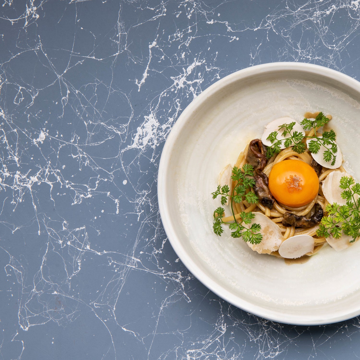 Moda Porcelain Willow Organic Bowl Small