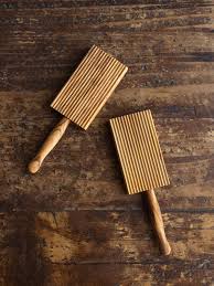 Mondo Gnocchi Board/butter Pat